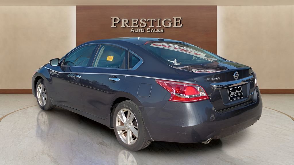 Used 2013 Nissan Altima 2.5 SL w/ 2.5 Moonroof Pkg image 5