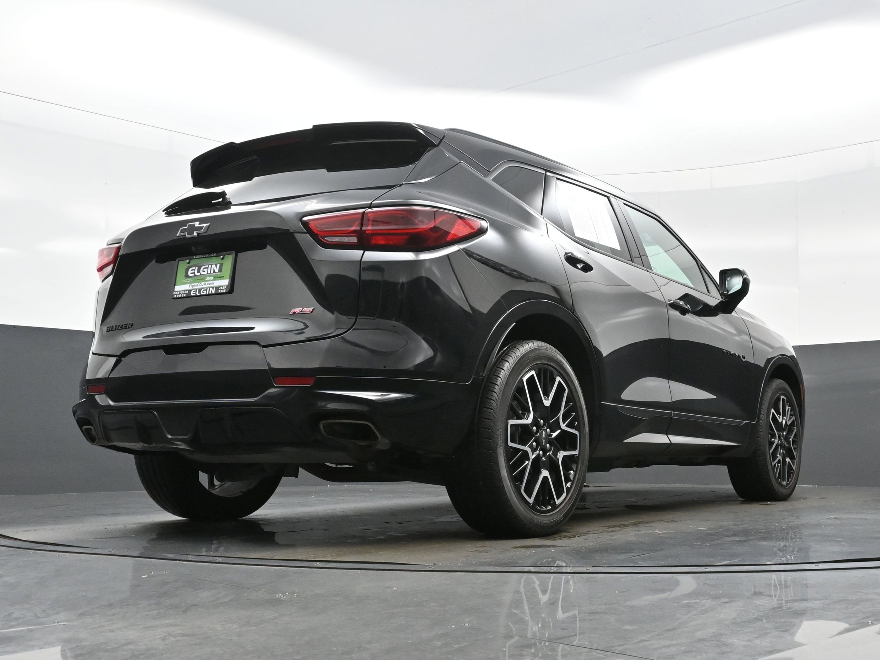 Used 2023 Chevrolet Blazer RS w/ Driver Confidence II Package FWD image 32