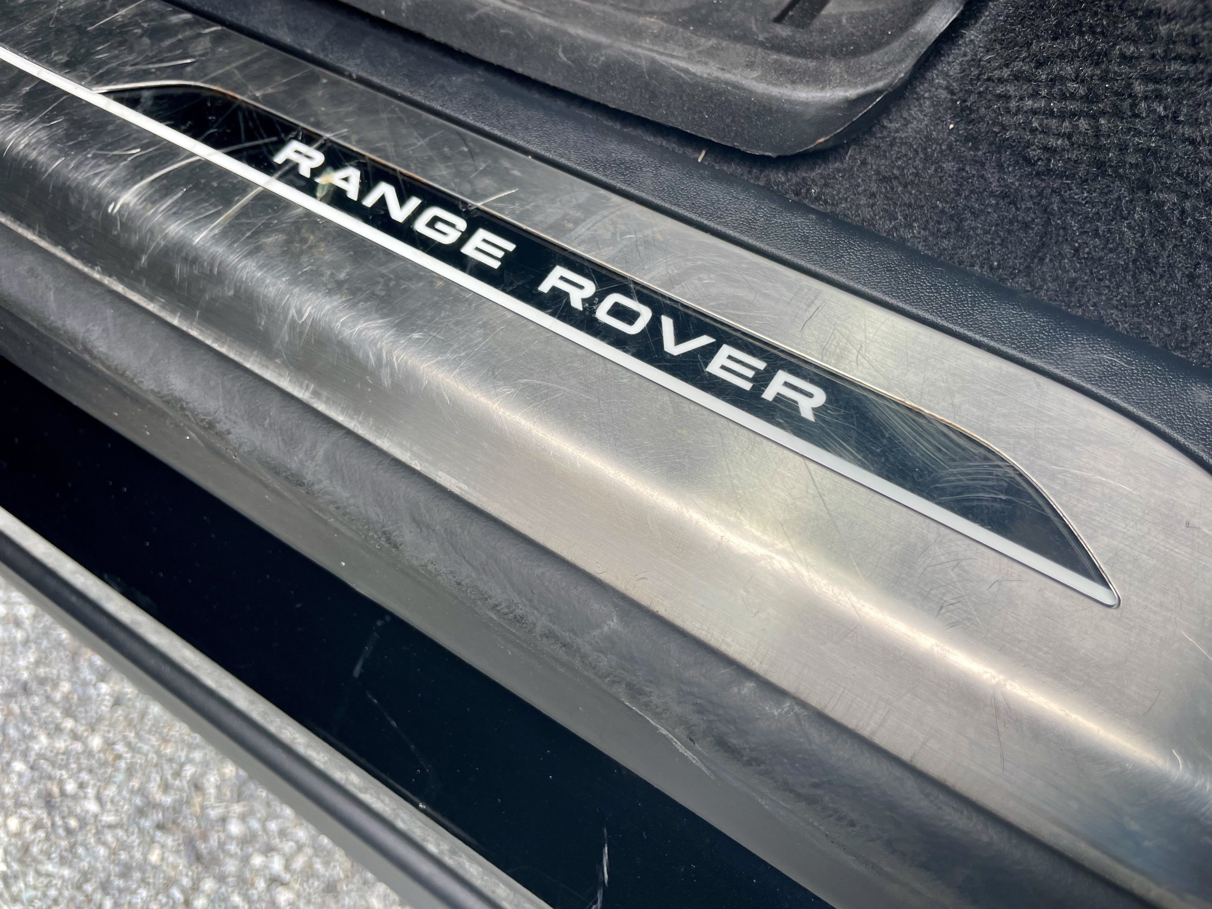Used 2024 Land Rover Range Rover Sport SE AWD/4WD image 38