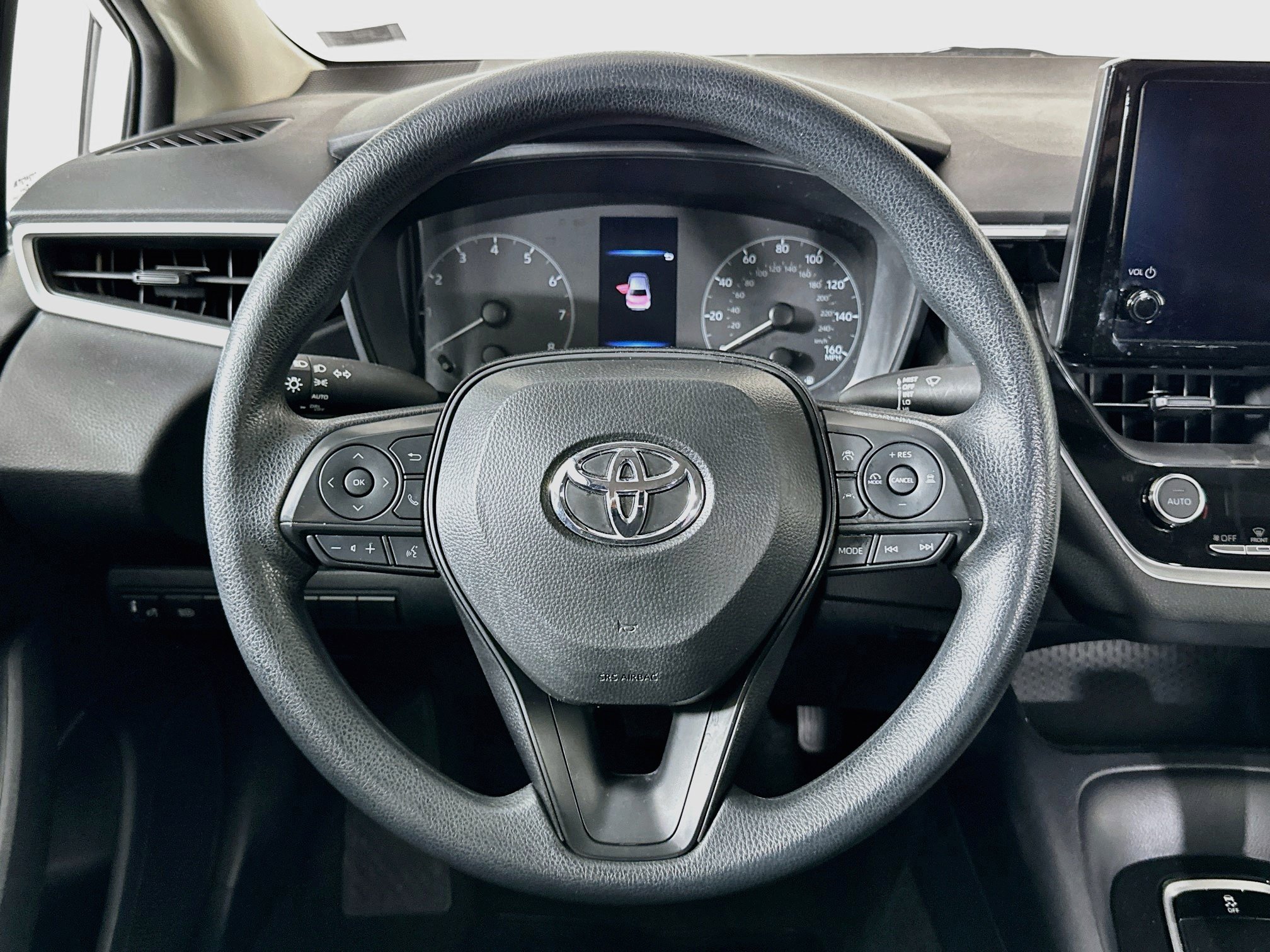Used 2025 Toyota Corolla LE FWD image 17