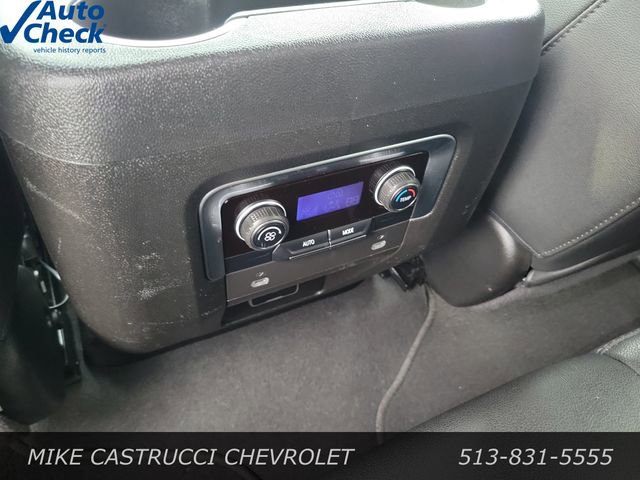 Used 2024 Chevrolet Suburban LT image 13