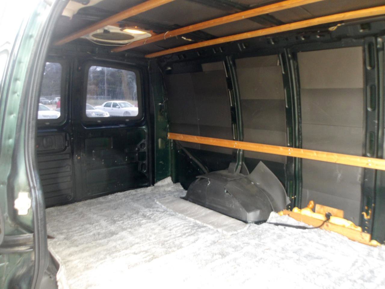 Used 2007 Chevrolet Express 1500 image 7