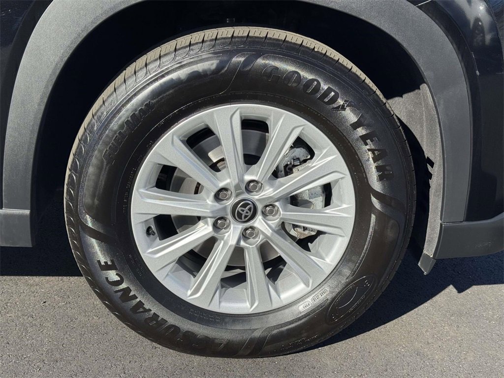 Used 2025 Toyota Grand Highlander XLE image 26