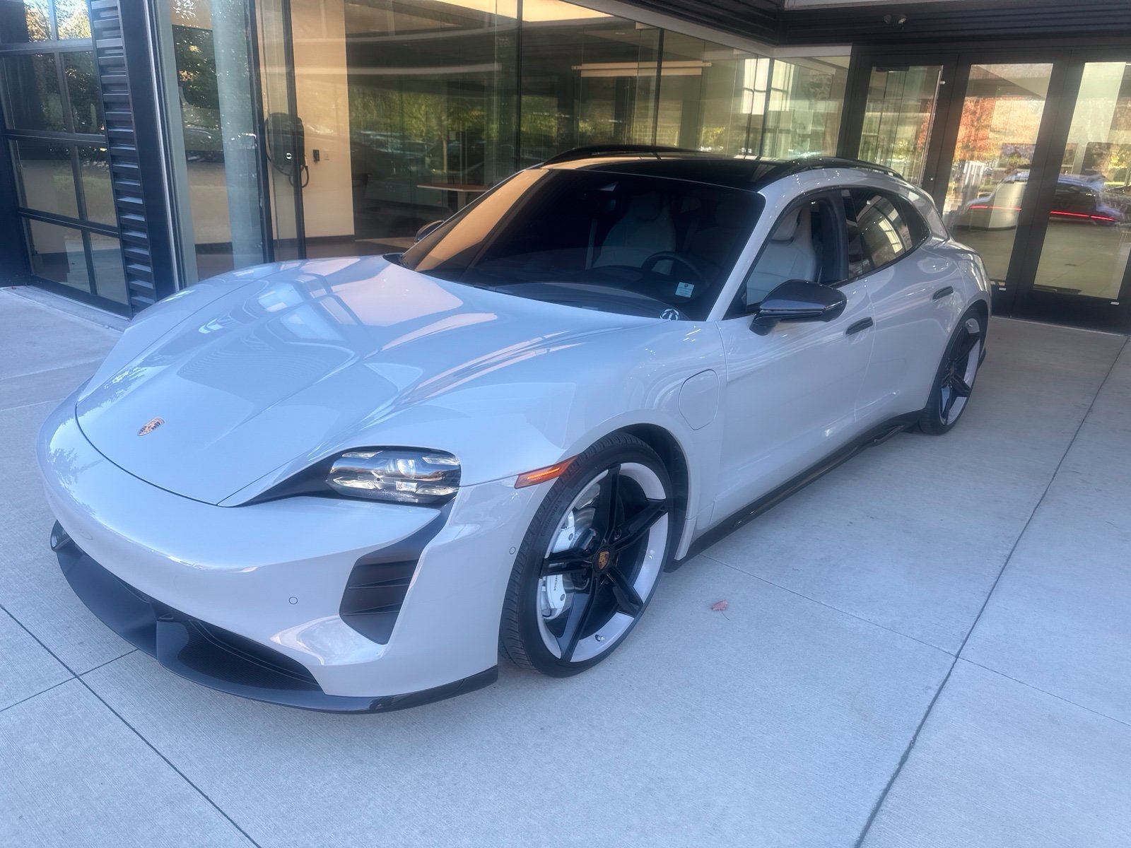 Used 2024 Porsche Taycan GTS AWD/4WD image 1