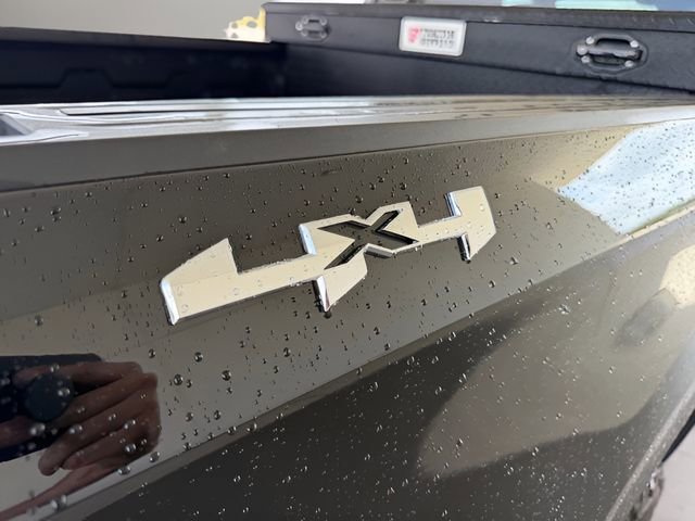 Used 2023 GMC Sierra 1500 SLE image 28