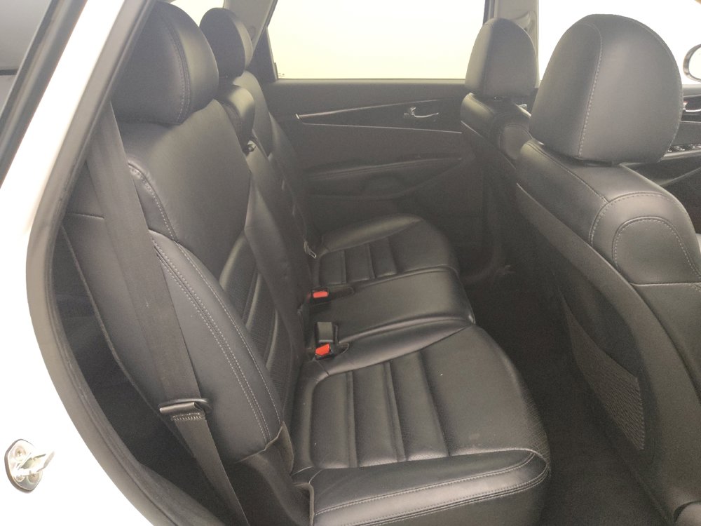 Used 2020 Kia Sorento EX FWD image 19