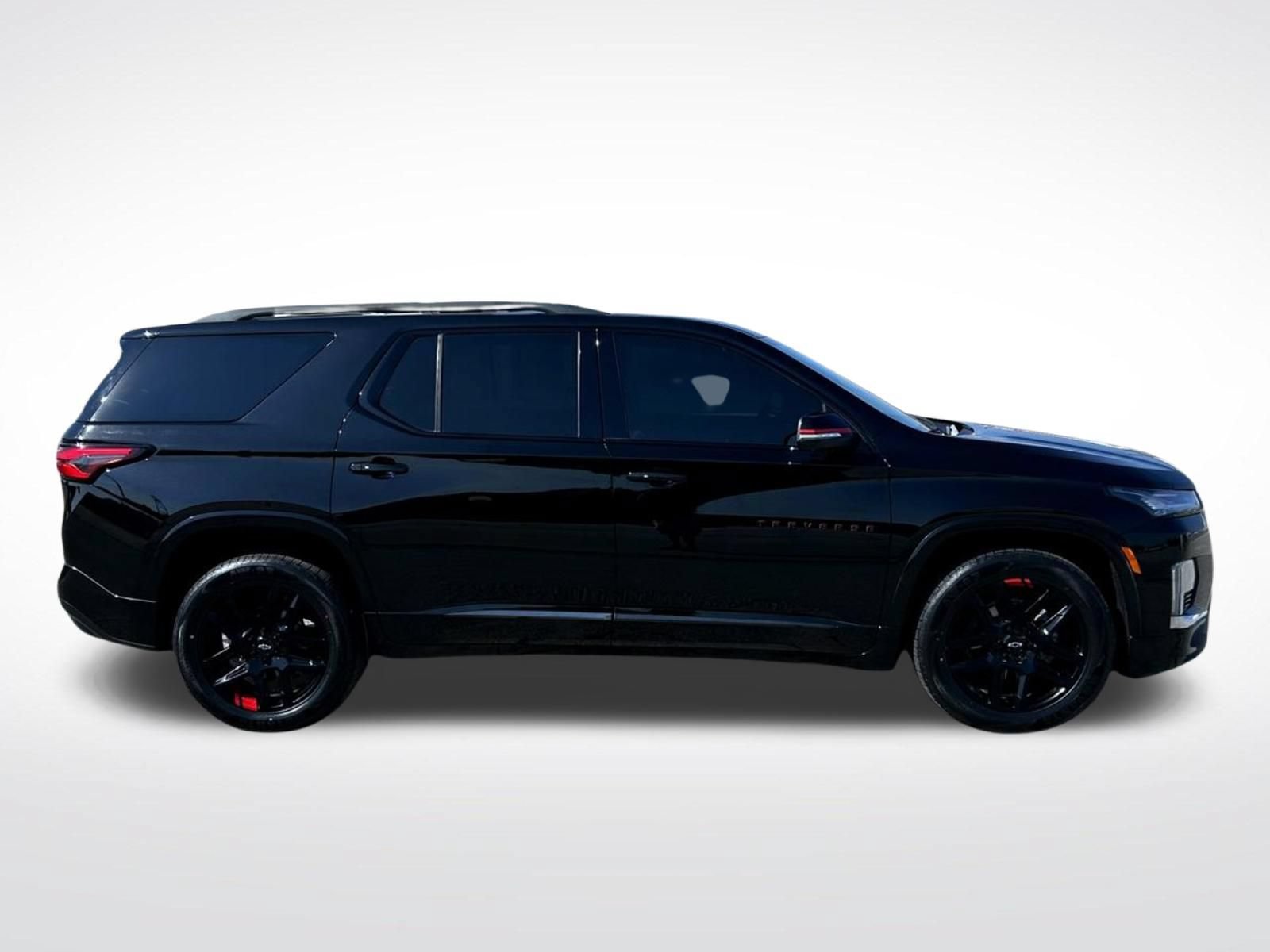 Certified 2023 Chevrolet Traverse Premier w/ Redline Edition AWD/4WD image 5