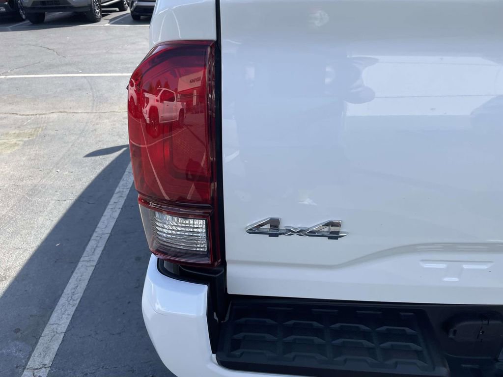 Used 2023 Toyota Tacoma SR5 w/ Technology Package image 27
