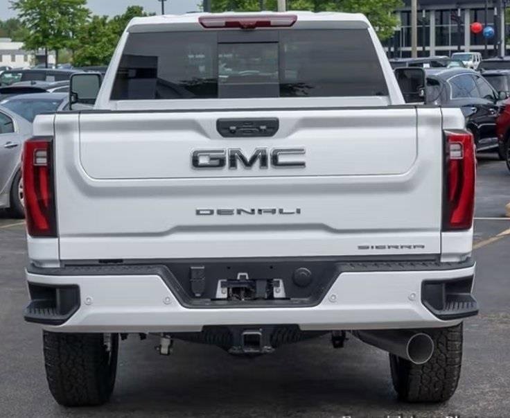New 2026 GMC Sierra 2500 Denali Ultimate image 5