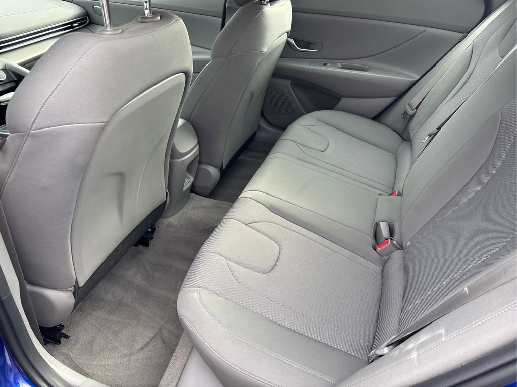 Certified 2024 Hyundai Elantra SE image 10