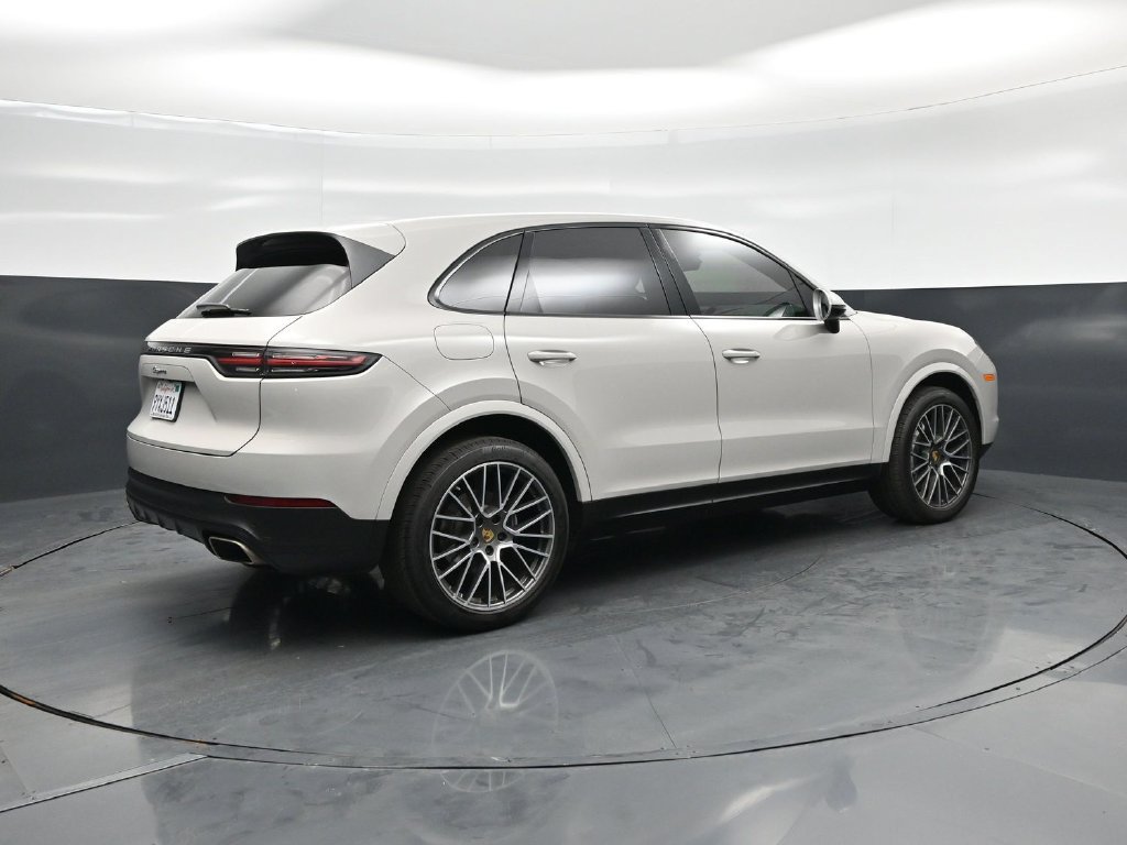 Used 2021 Porsche Cayenne AWD/4WD image 24