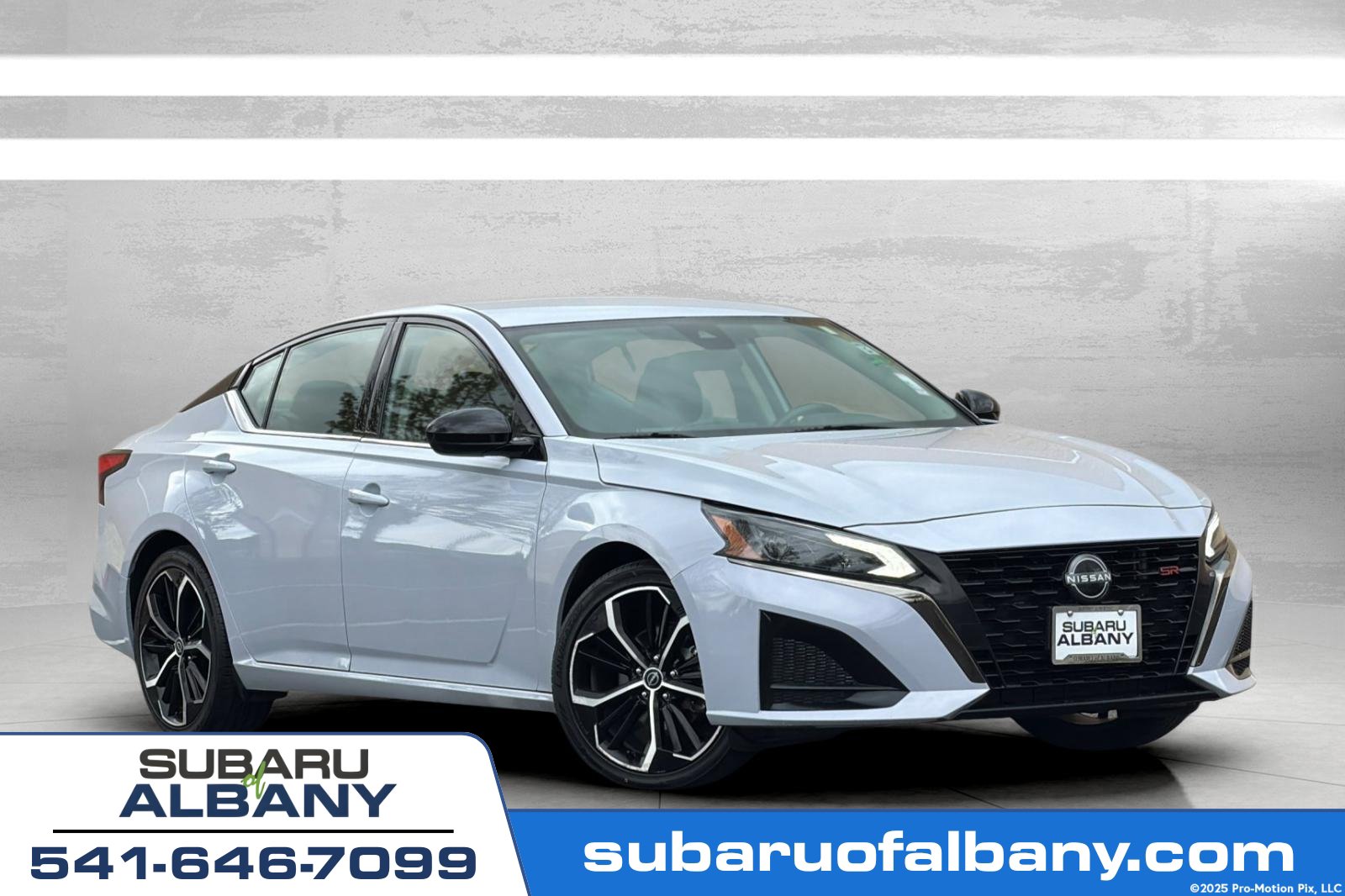 Used 2023 Nissan Altima 2.5 SR FWD image 1