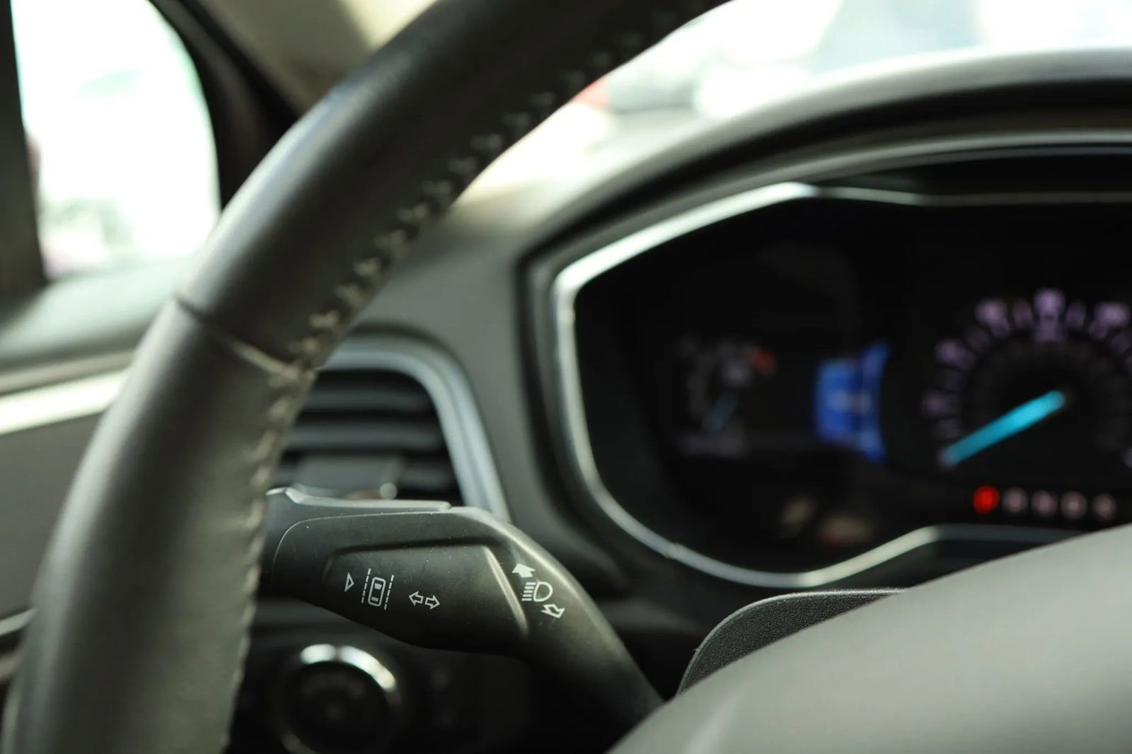 Used 2016 Ford Fusion Titanium image 23