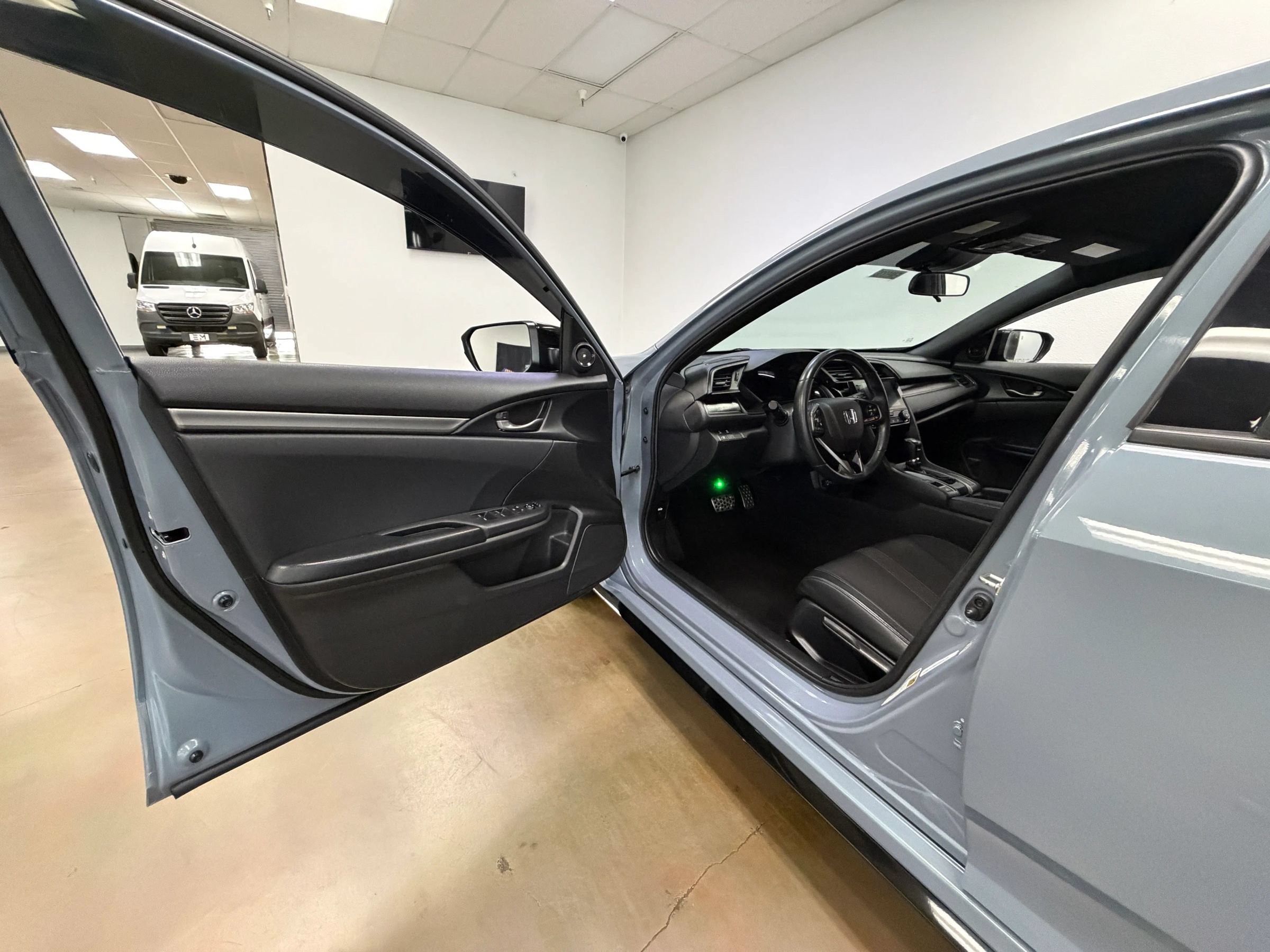 Used 2020 Honda Civic Sport image 15