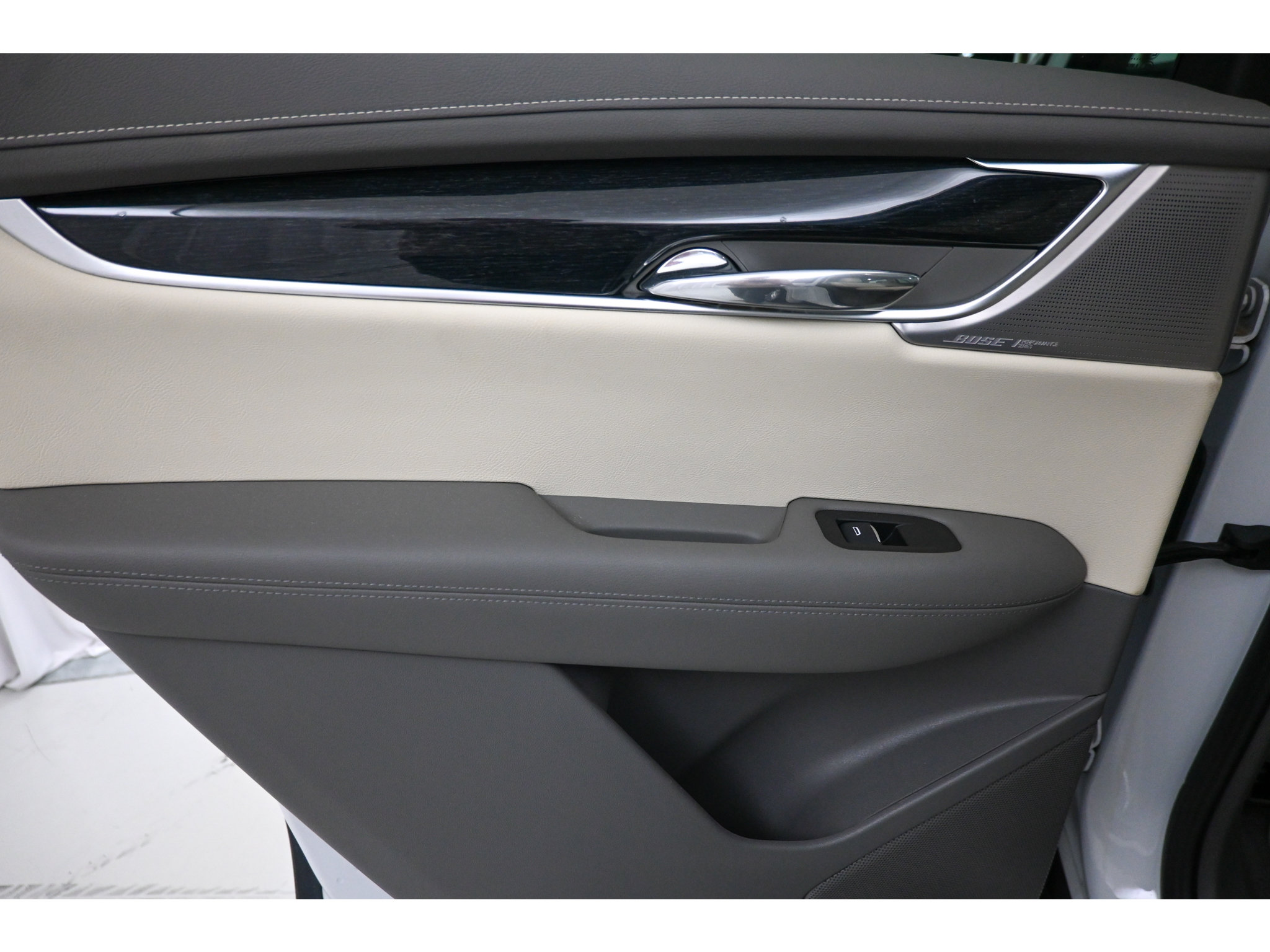 Certified 2023 Cadillac XT6 Premium Luxury w/ Technology Package AWD/4WD image 23