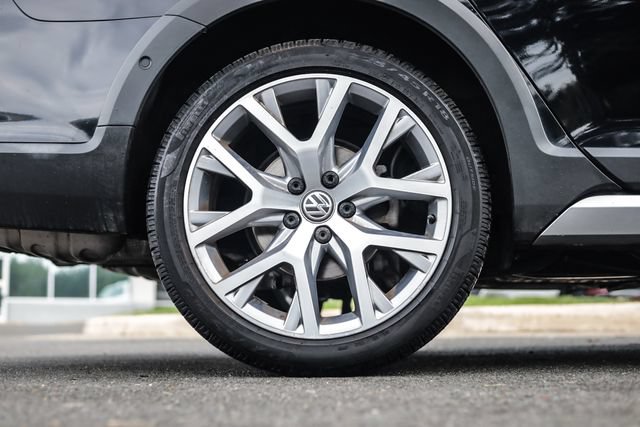 Used 2019 Volkswagen Golf Alltrack SE AWD/4WD image 15