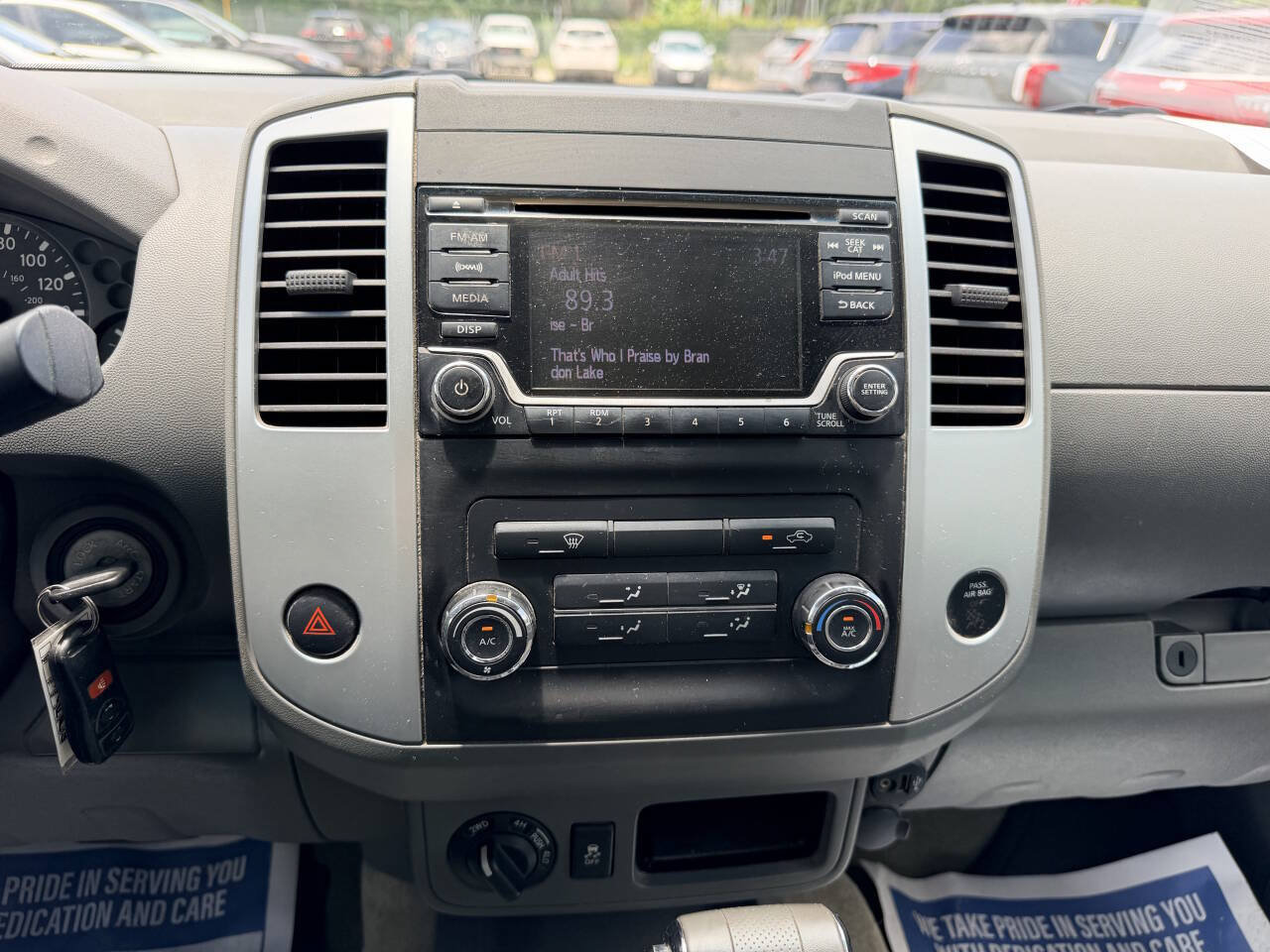 Used 2017 Nissan Frontier SV AWD/4WD image 23