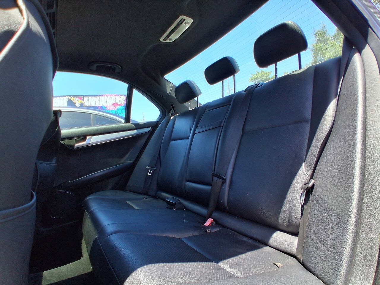 Used 2013 Mercedes-Benz C 250 Sedan image 13