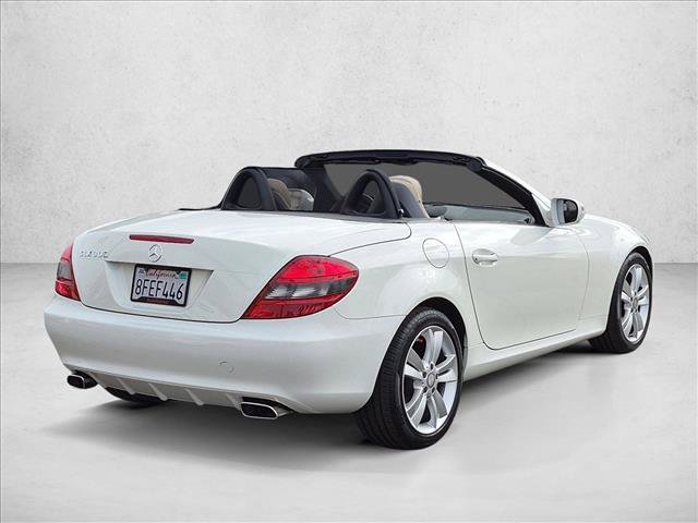Used 2010 Mercedes-Benz SLK 300 image 5