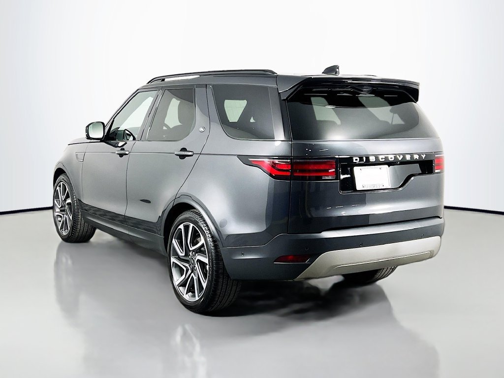 Certified 2025 Land Rover Discovery S AWD/4WD image 7
