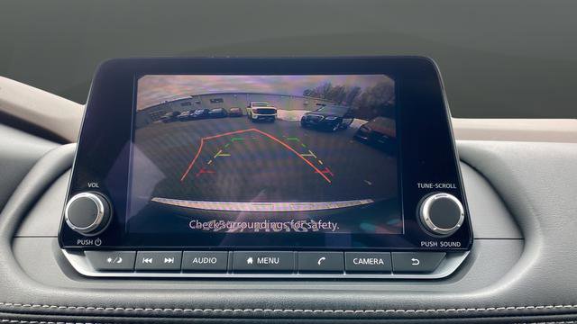 Used 2023 Nissan Rogue S image 13