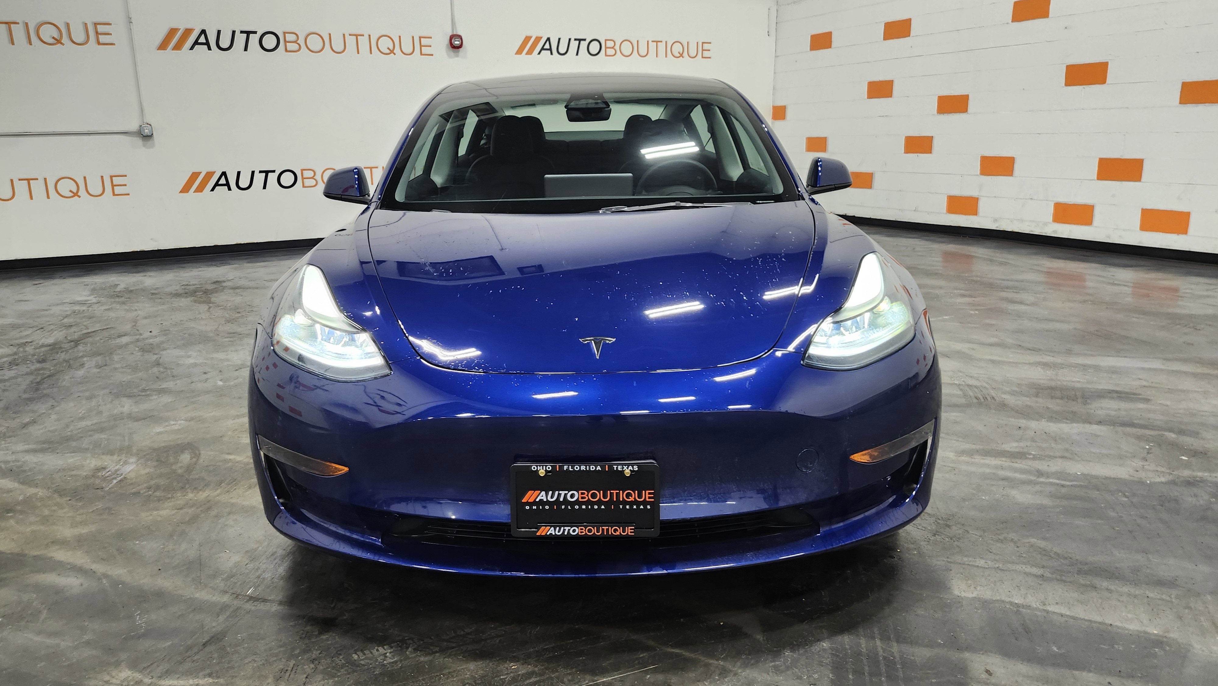 Used 2023 Tesla Model 3 Standard Range image 10