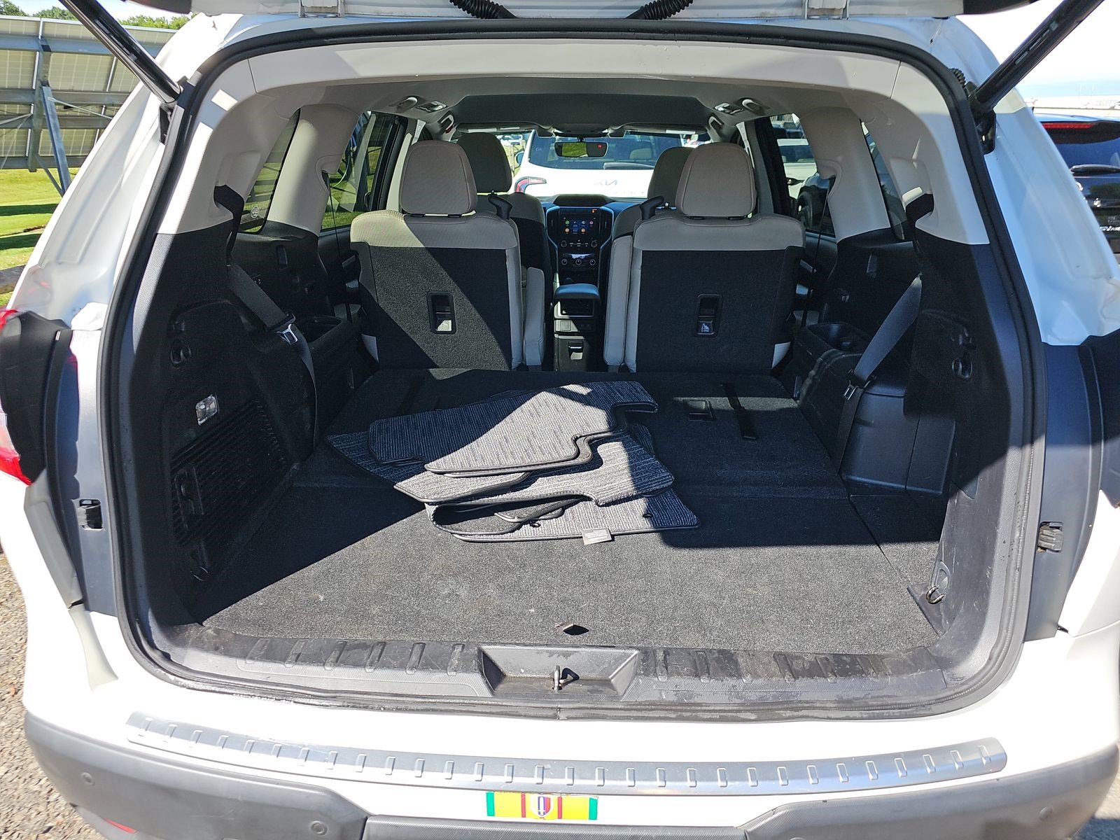 Used 2021 Subaru Ascent Premium w/ Convenience Package AWD/4WD image 18