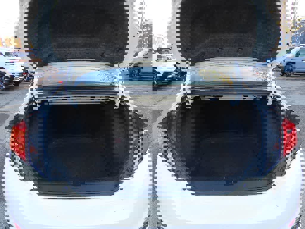 Used 2018 Honda Civic EX-T image 10