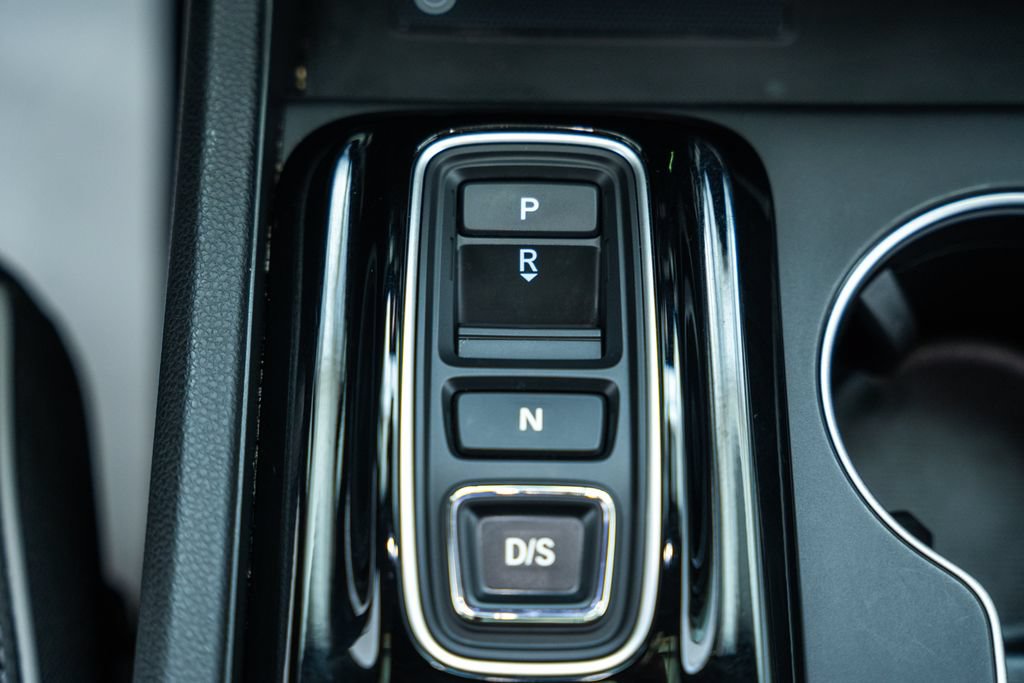 Used 2025 Honda Pilot Elite image 28