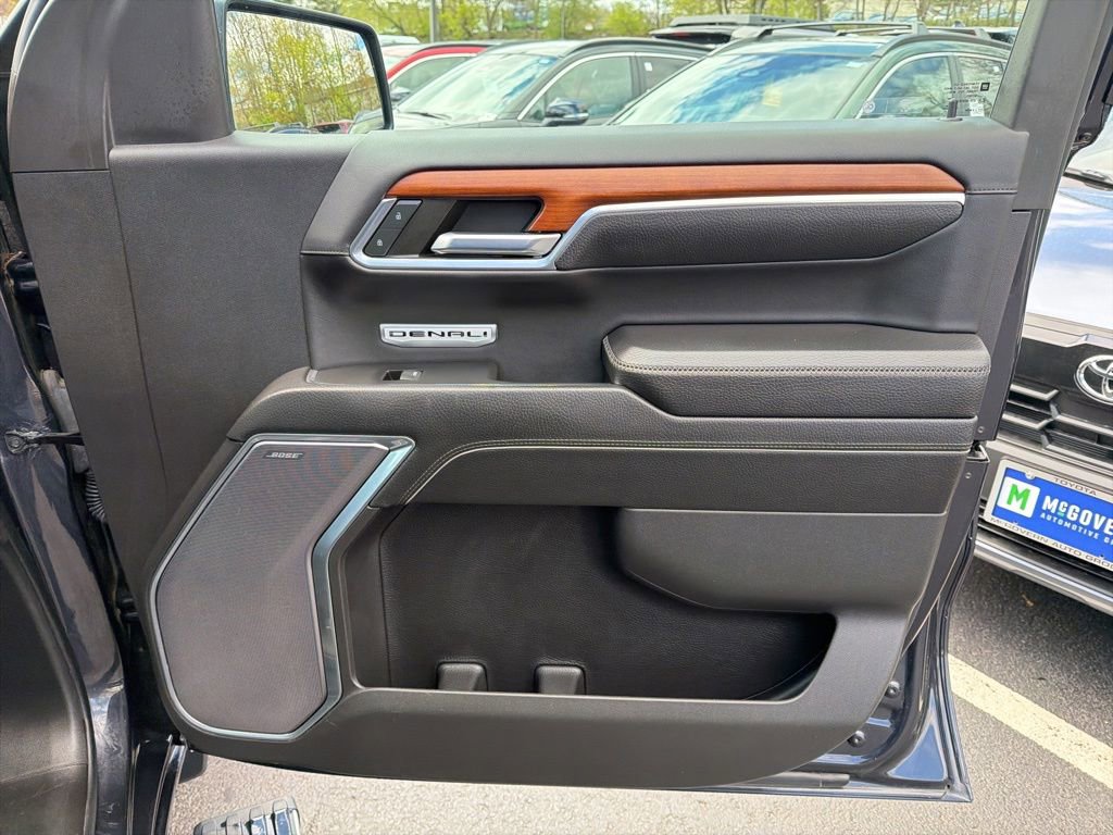 Used 2023 GMC Sierra 1500 Denali w/ Denali Reserve Package AWD/4WD image 8