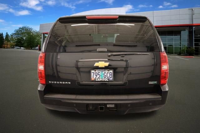 Used 2012 Chevrolet Suburban LT image 3