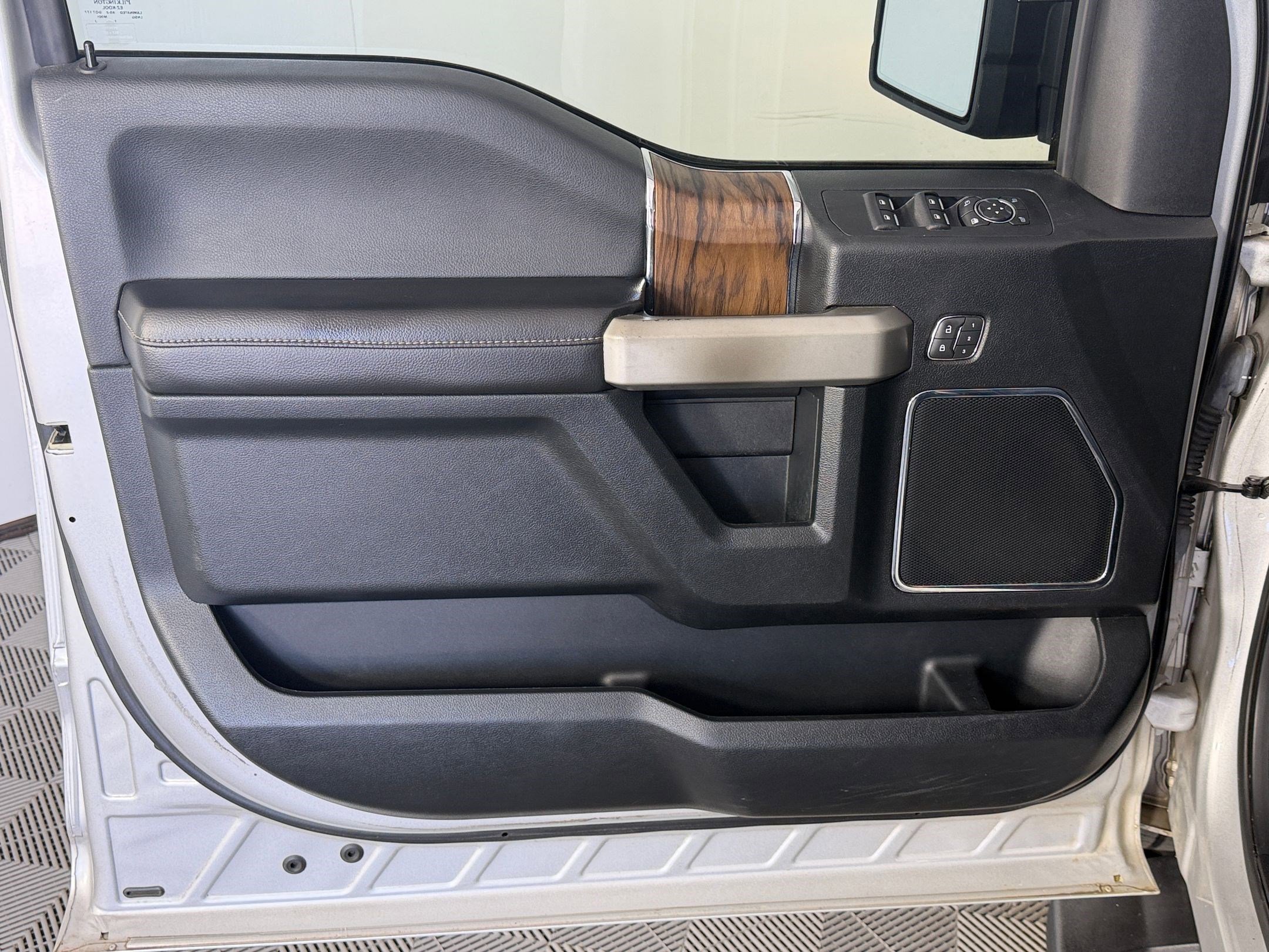 Used 2018 Ford F150 Lariat AWD/4WD image 21