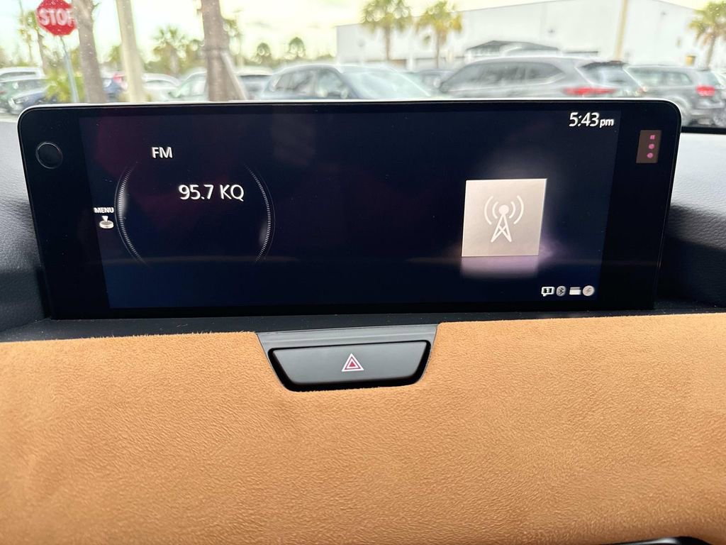 Certified 2025 MAZDA CX-90 3.3 Turbo S w/ Premium Plus image 37