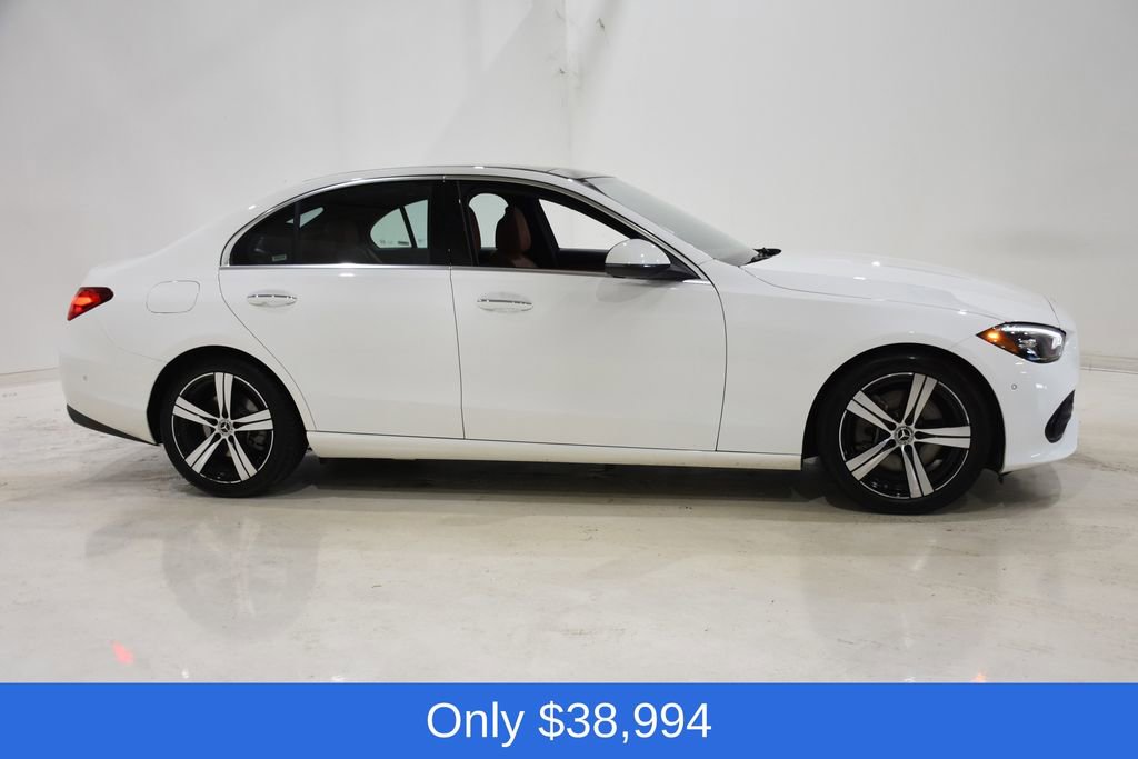 Used 2025 Mercedes-Benz C 300 4MATIC Sedan image 3