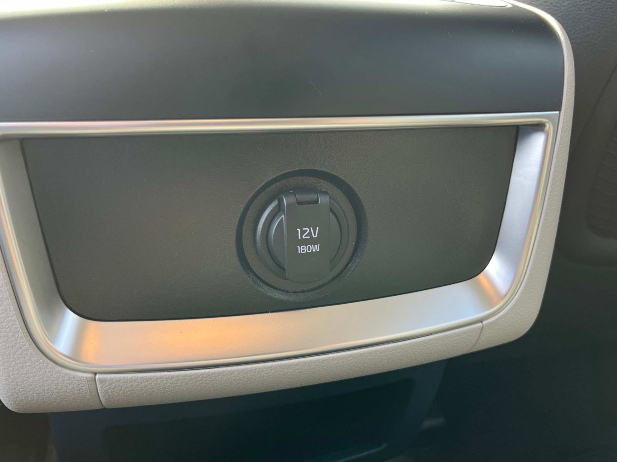 New 2026 Kia Carnival EX FWD image 16