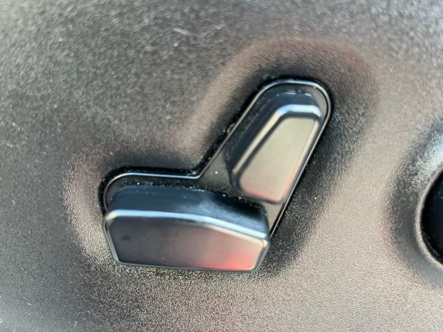 Used 2020 Chrysler Pacifica Limited image 14