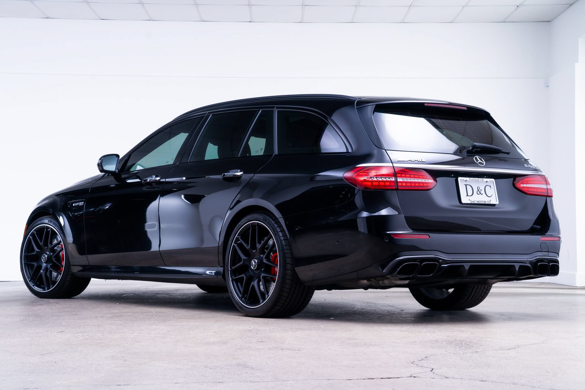 Used 2023 Mercedes-Benz E 63 AMG S image 4