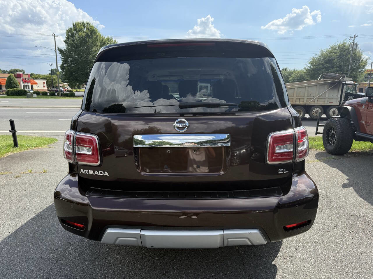 Used 2017 Nissan Armada SL w/ Technology Package image 5