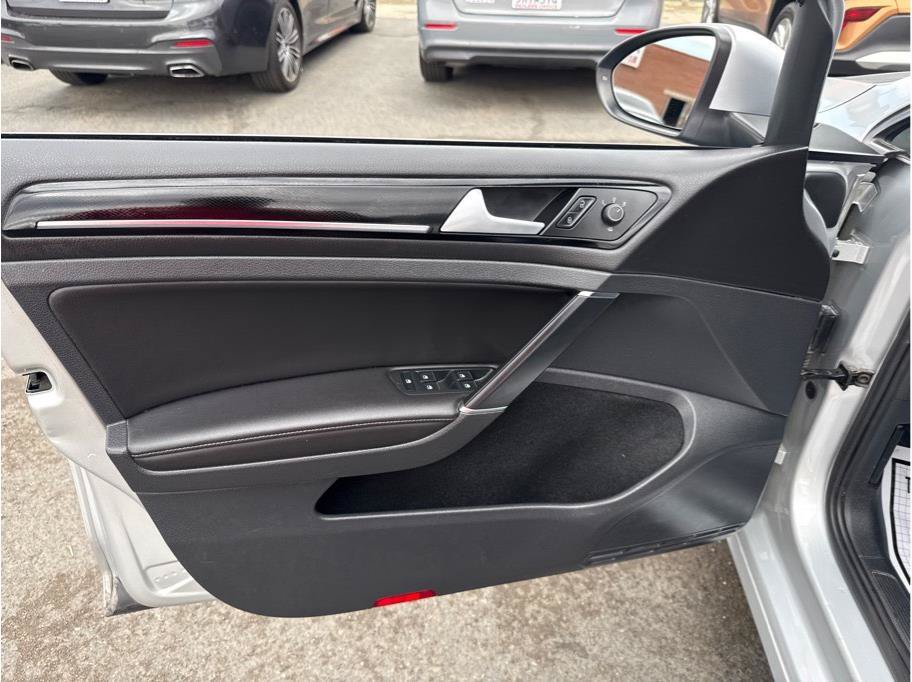 Used 2016 Volkswagen Golf SEL w/ Lighting Package (SEL) FWD image 18