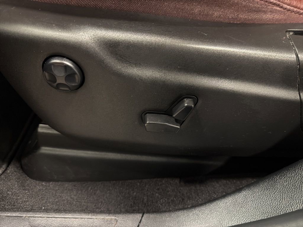 Used 2023 Dodge Durango GT AWD/4WD image 17