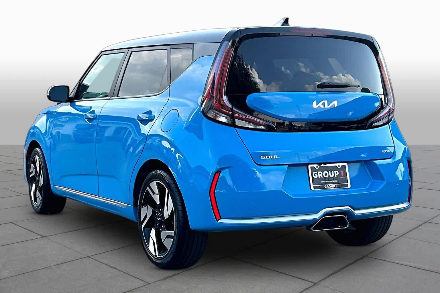 Certified 2023 Kia Soul GT-Line FWD image 12