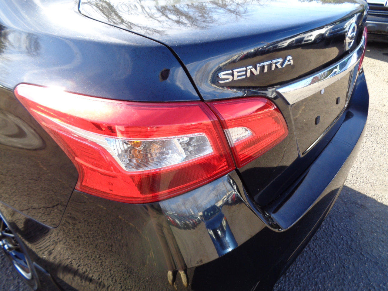 Used 2017 Nissan Sentra S image 12