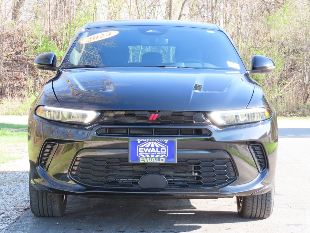 Used 2024 Dodge Hornet R/T w/ R/T Blacktop Package AWD/4WD image 9