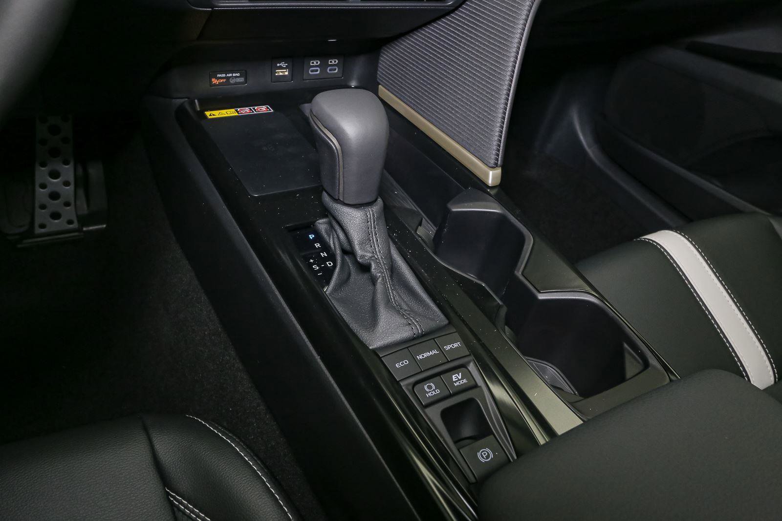 New 2026 Toyota Camry SE AWD/4WD image 19