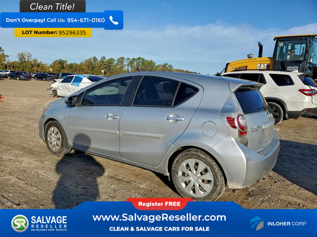 Used 2013 Toyota Prius C image 3