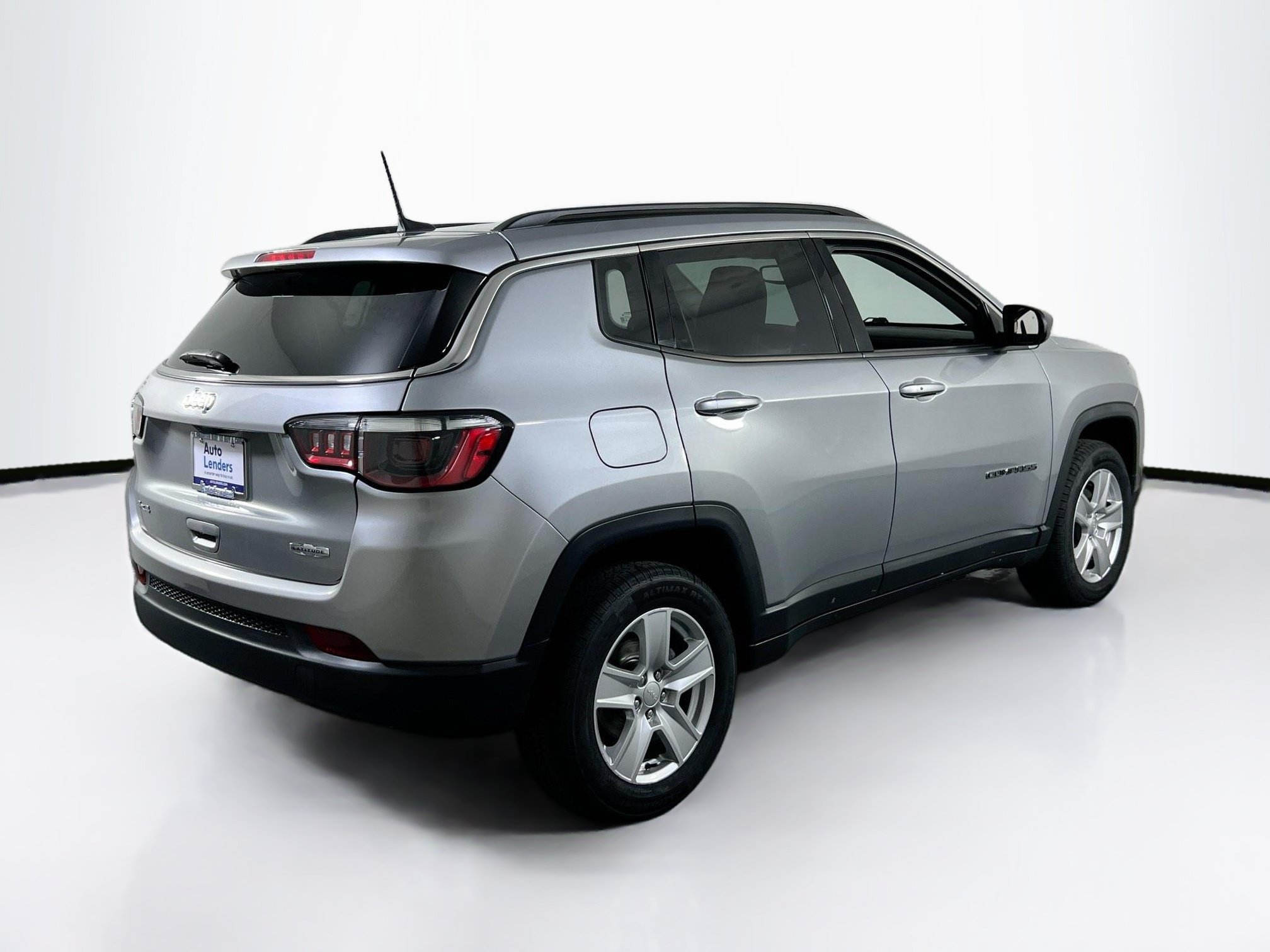 Used 2022 Jeep Compass Latitude AWD/4WD image 5