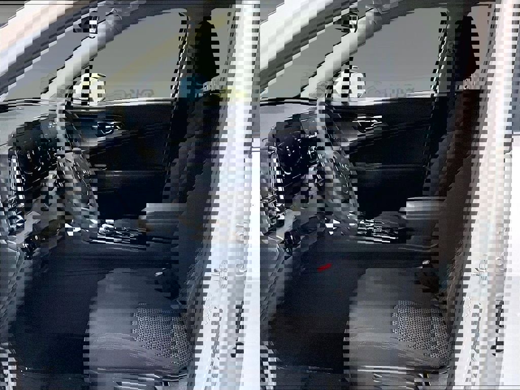 Used 2023 Kia Sportage LX image 10