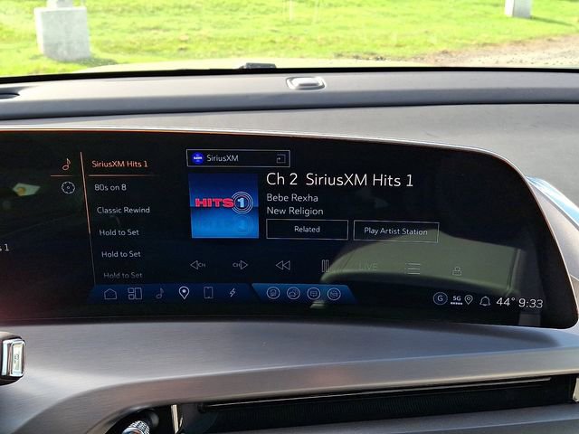 New 2026 Cadillac Vistiq Premium Luxury AWD/4WD image 13