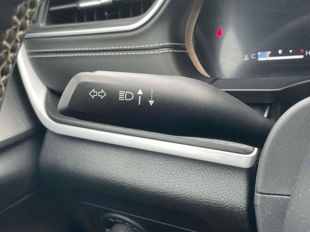 Certified 2025 Jeep Grand Cherokee Altitude image 33