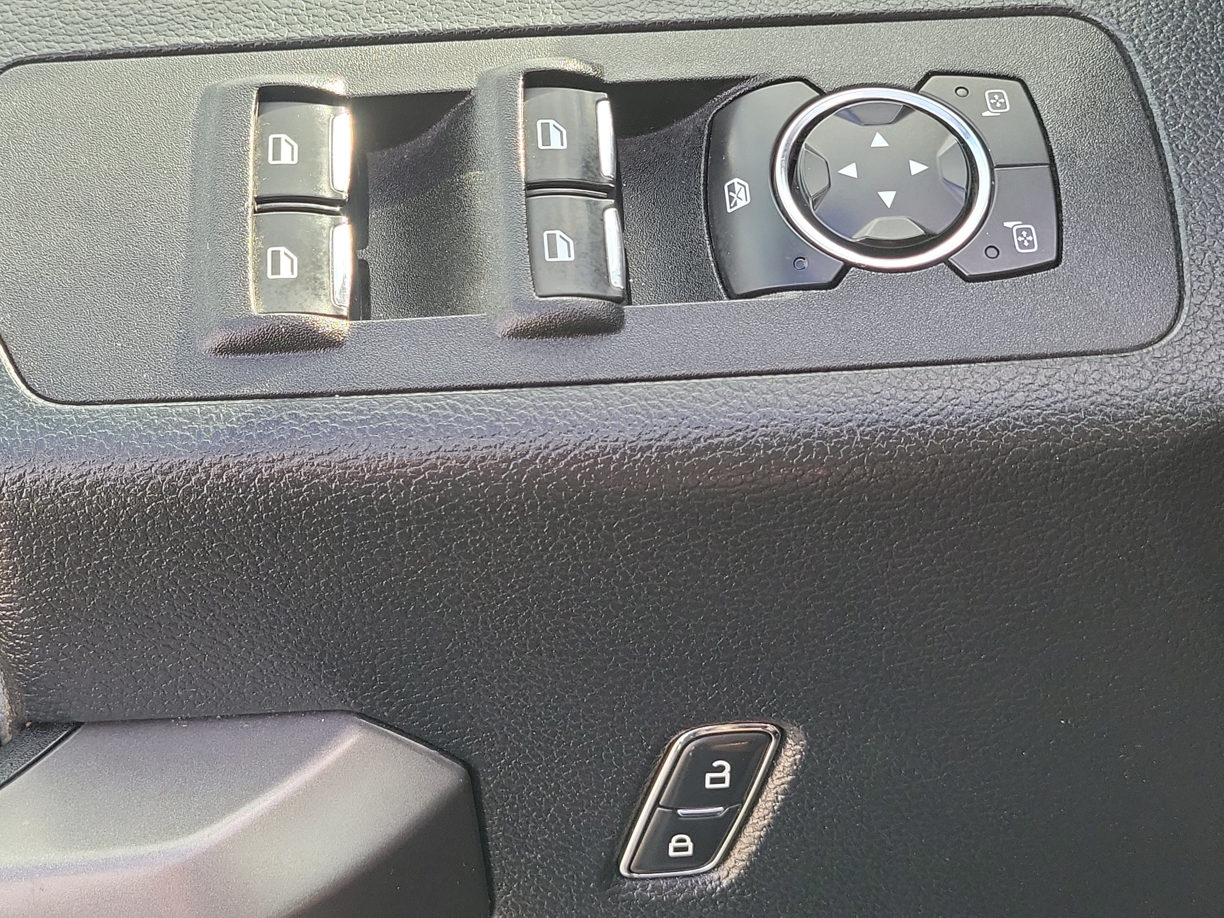 Used 2019 Ford F150 XLT w/ Equipment Group 302A Luxury RWD image 28